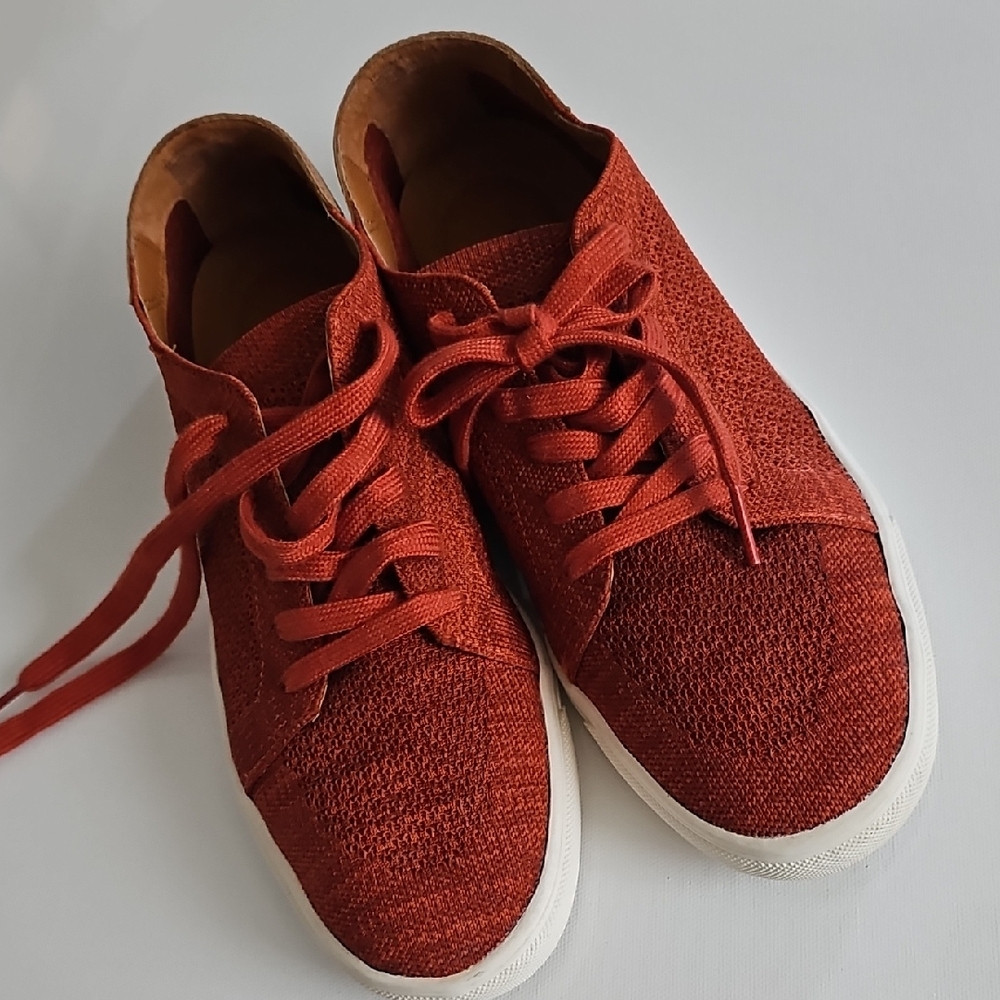 Rust Red Casual Sneakers